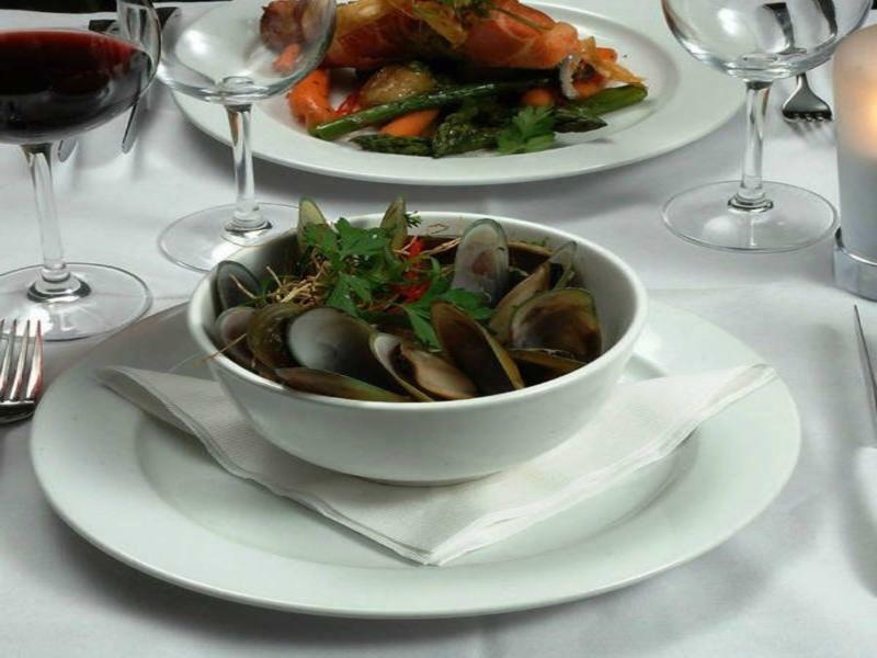 وانجانيو Aotea Motor Lodge المظهر الخارجي الصورة A plate of cockles